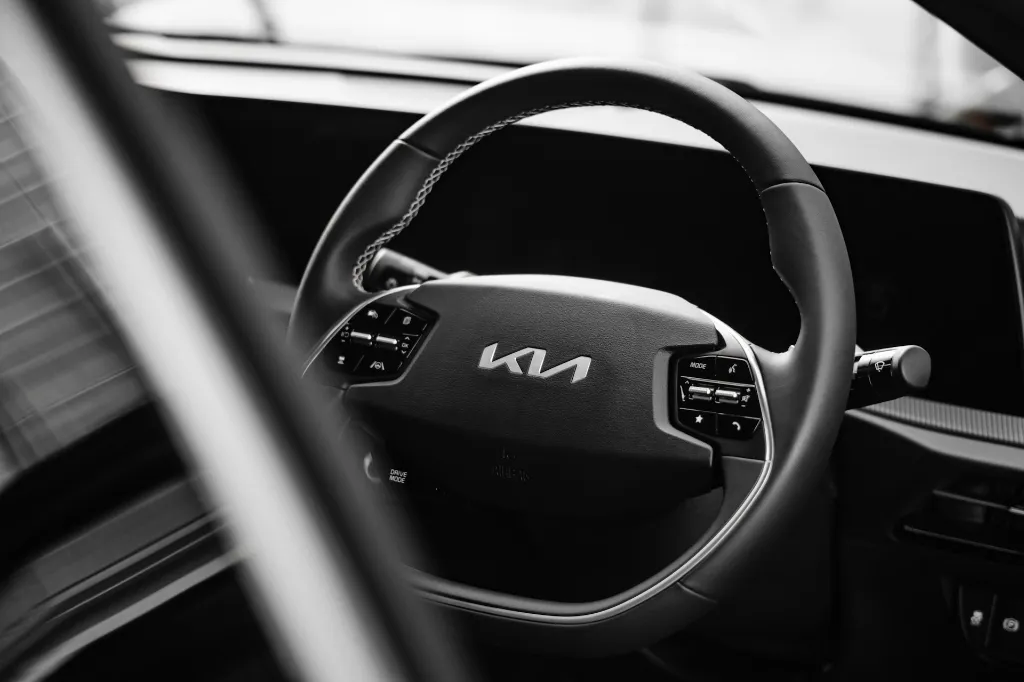 unsplash_Xb8s2wbNBOc_Kia - K27400 .webp